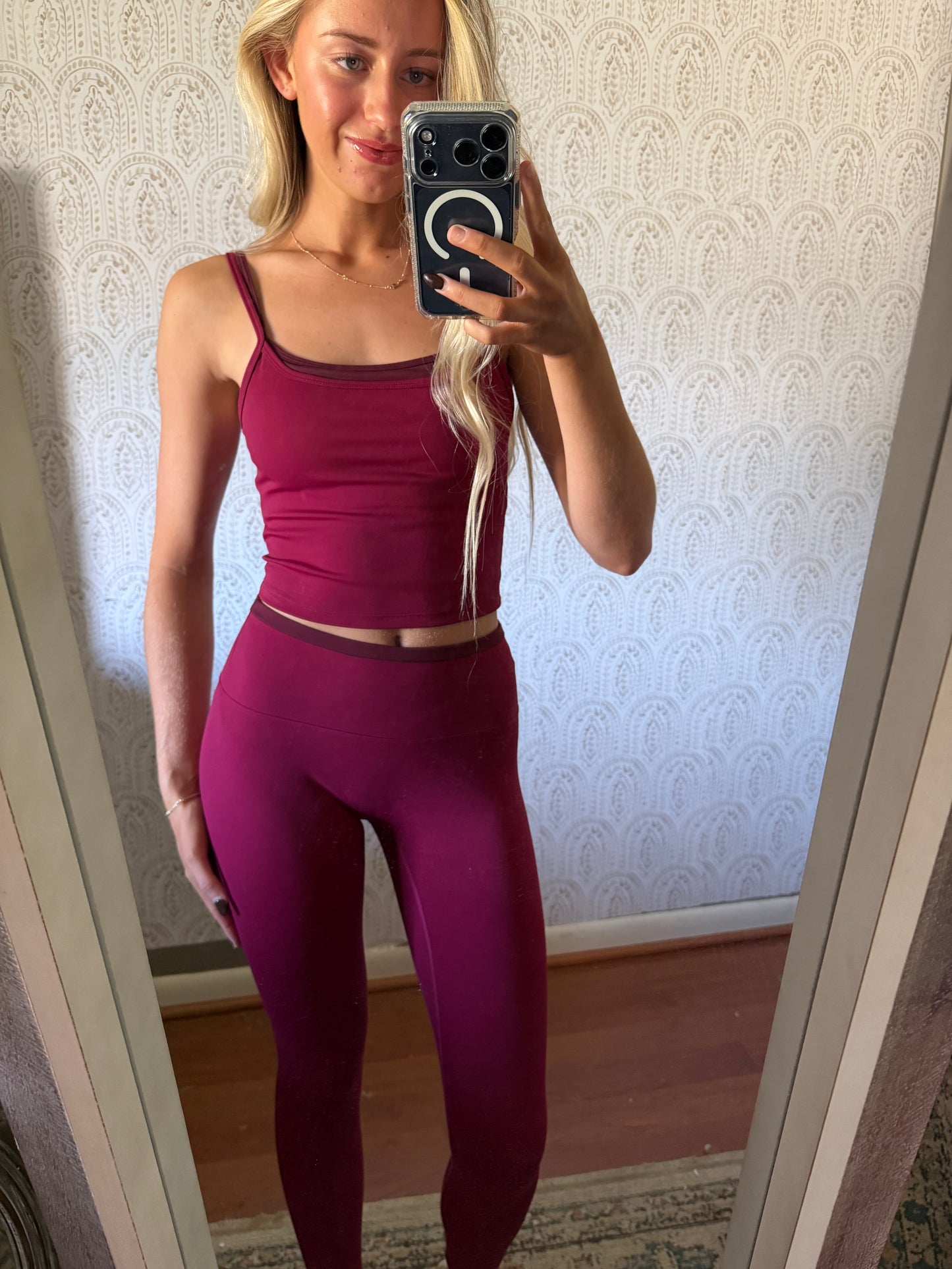 CHERRY RED LEGGINGS